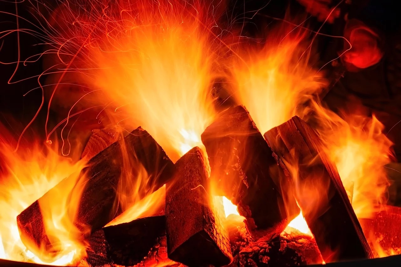 lav hygge med en biopejs